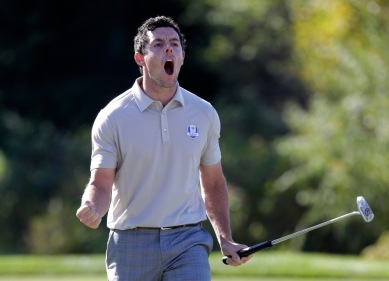 CHASKA, MN - OCTOBER 01: Rory McIlroy of Europe reacts after a putt on the tenth green during afternoon fourball matches of the 2016 Ryder Cup at Hazeltine National Golf Club on October 1, 2016 in Chaska, Minnesota. (Photo by Jamie Squire/Getty Images) ORG XMIT: 672194809 ORIG FILE ID: 611832272